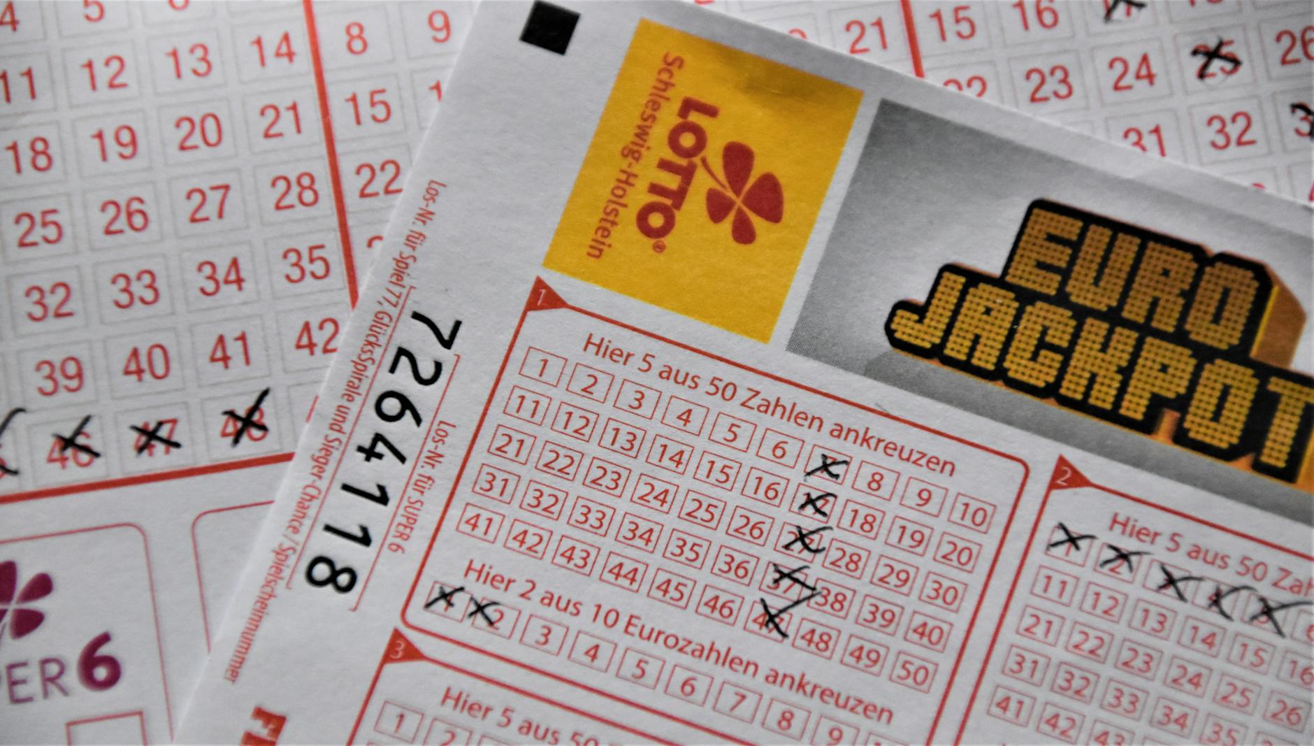 Powerball jackpot climbs for the fourth week running